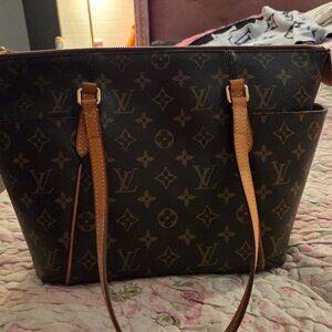 Louis vuitton totally pm